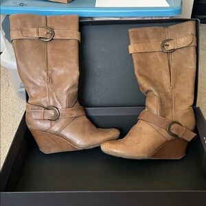 Kenneth Cole Reaction Tan Wedge Boots